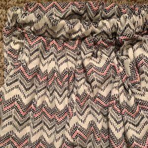 A long soft leggings from Self Esteem